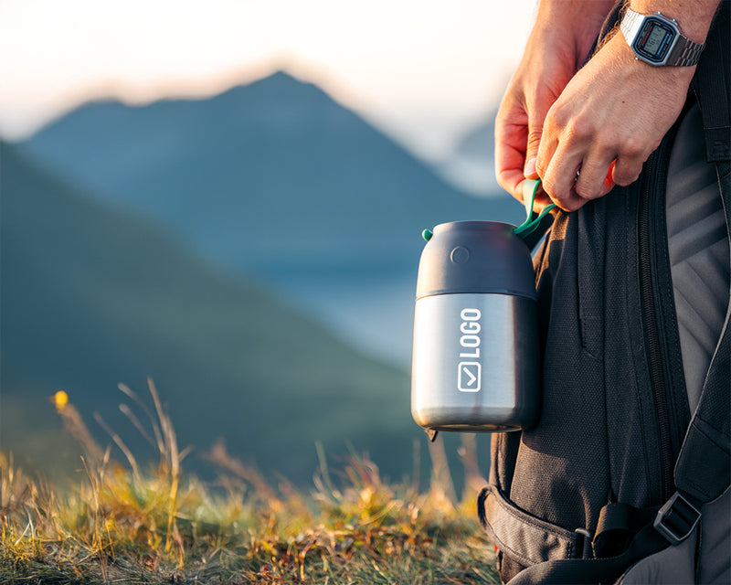 Insulated food jar with an engraved company logo